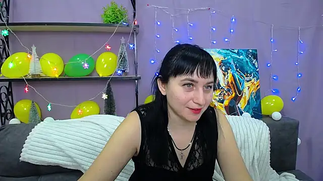 NinaFlawlees online show from January 15, 10:35 pm