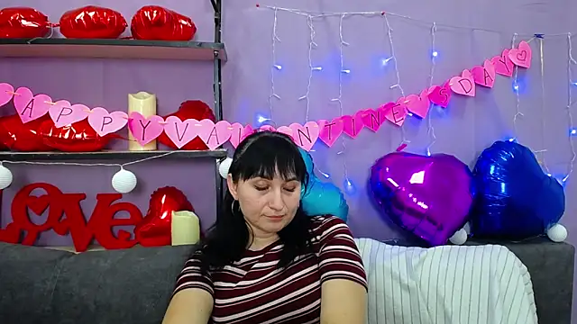 NinaFlawlees online show from February 10, 2:52 am