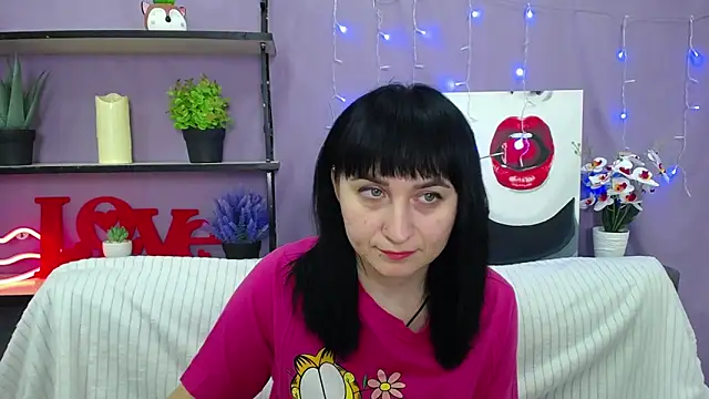 NinaFlawlees online show from March 15, 6:54 pm