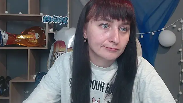 NinaFlawlees online show from October 2, 12:12 pm