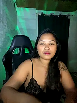 Snapshot of Aalexandrea chatting on November 4, 9:36 pm Aalexandrea online show from November 4, 9:36 pm