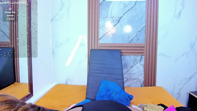 HannyMansonh online show from October 28, 3:32 am