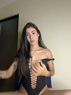 Snapshot of alia_bashar chatting on January 29, 3:12 am alia bashar online show from January 29, 3:12 am