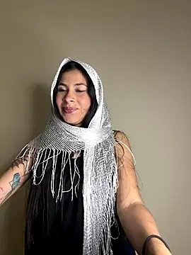 Snapshot of alia_bashar chatting on November 8, 2:45 am alia bashar online show from November 8, 2:45 am