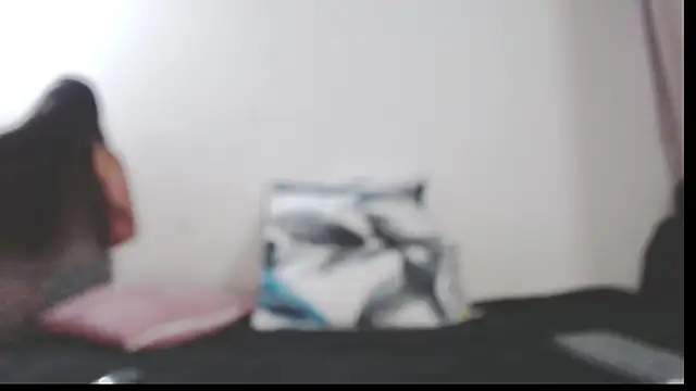 zohe  online show from January 15, 11:15 am