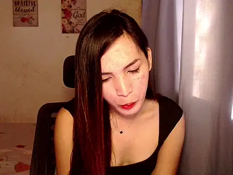 Snapshot of Msyensmith chatting on February 16, 2:20 am Msyensmith online show from February 16, 2:20 am
