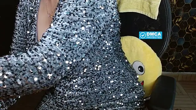 Snapshot of KinderrJoy chatting on February 3, 4:43 am KinderrJoy online show from February 3, 4:43 am