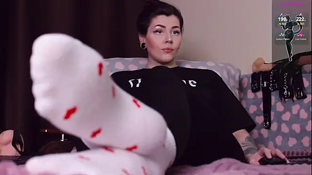 Luna Blake online show from December 14, 3:47 pm