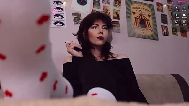 Snapshot of Luna_Blake chatting on March 1, 11:23 am Luna Blake online show from March 1, 11:23 am