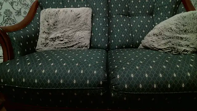 Icing Garden online show from January 2, 3:40 pm