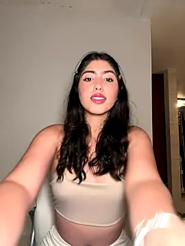 Snapshot of Gaby_zahir_ chatting on December 3, 12:24 am Gaby zahir  online show from December 3, 12:24 am