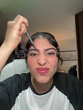 Snapshot of Gaby_zahir_ chatting on December 12, 12:55 pm Gaby zahir  online show from December 12, 12:55 pm