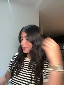 Snapshot of Gaby_zahir_ chatting on January 10, 12:06 am Gaby zahir  online show from January 10, 12:06 am