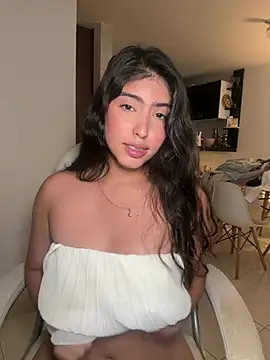 Snapshot of Gaby_zahir_ chatting on January 14, 12:56 pm Gaby zahir  online show from January 14, 12:56 pm