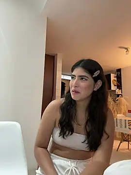 Snapshot of Gaby_zahir_ chatting on January 18, 12:04 pm Gaby zahir  online show from January 18, 12:04 pm