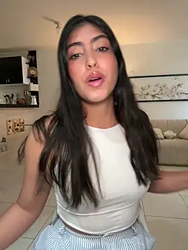 Snapshot of Gaby_zahir_ chatting on February 25, 1:28 pm Gaby zahir  online show from February 25, 1:28 pm