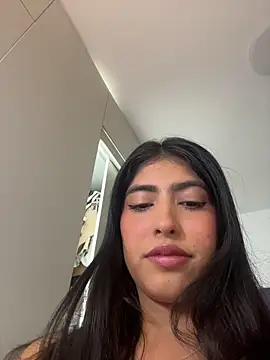Gaby zahir  online show from May 31, 3:26 am