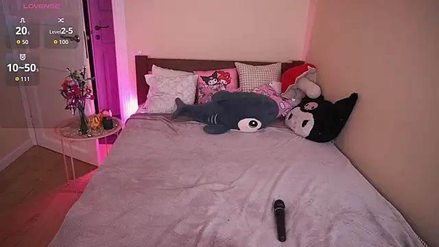 PenellopaRaw online show from November 15, 12:19 am