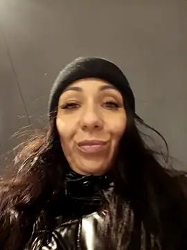 LeticiaWoods online show from December 21, 7:16 pm