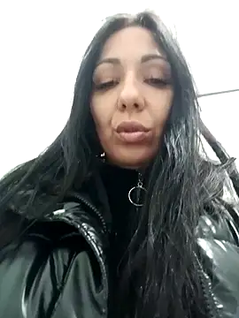 LeticiaWoods online show from January 8, 1:41 pm