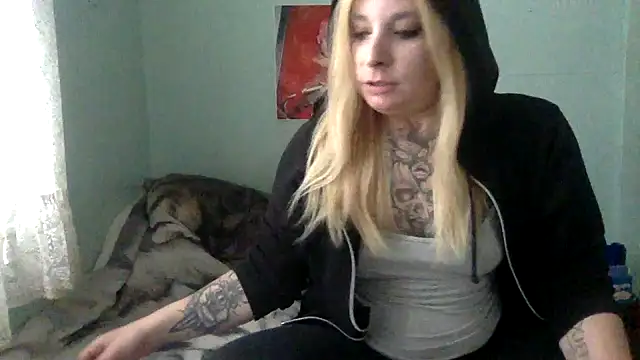 Snapshot of alexabunni chatting on July 27, 5:42 pm alexabunni online show from July 27, 5:42 pm