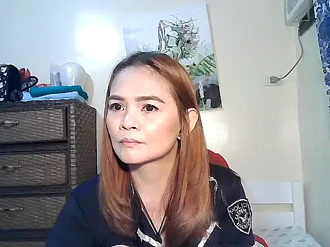 Kisses-13 online show from February 9, 1:15 pm