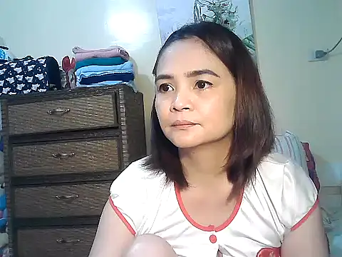 Kisses-13 online show from April 19, 1:54 pm