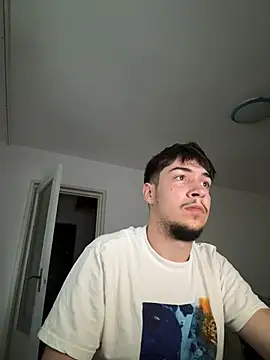 Snapshot of cristianr18 chatting on July 14, 5:29 pm cristianr18 online show from July 14, 5:29 pm