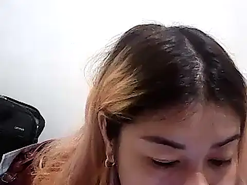 Snapshot of Totally_Naked69 chatting on December 19, 9:49 pm Totally Naked69 online show from December 19, 9:49 pm