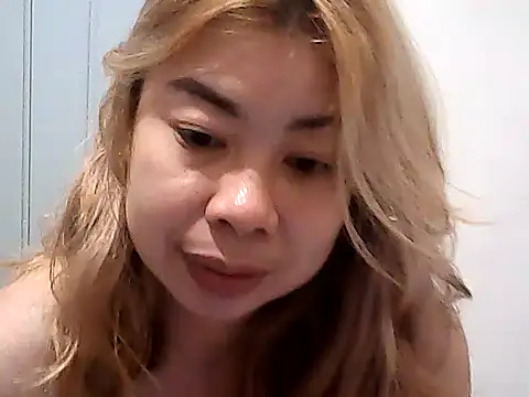 Snapshot of Totally_Naked69 chatting on January 13, 12:41 am Totally Naked69 online show from January 13, 12:41 am