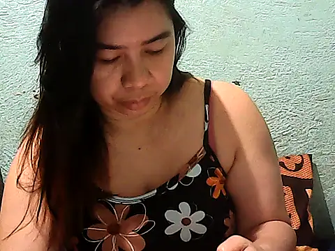 Snapshot of Totally_Naked69 chatting on July 19, 7:01 am Totally Naked69 online show from July 19, 7:01 am