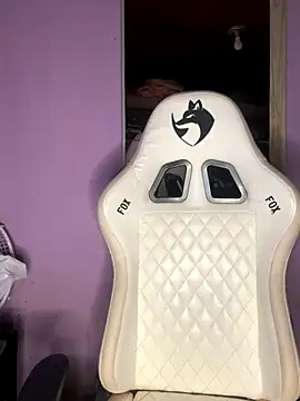 bunnydark00 online show from October 28, 9:28 pm