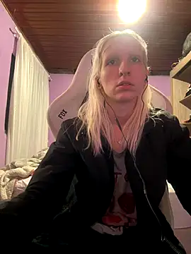 bunnydark00 online show from November 8, 2:34 am