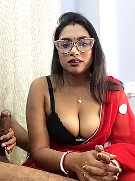 Queen Dolly online show from December 14, 4:56 pm