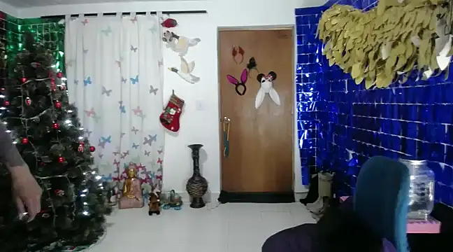 Snapshot of Sweett_Anya chatting on January 1, 11:40 pm Sweett Anya online show from January 1, 11:40 pm