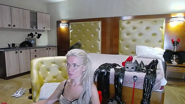 DomCaprisse online show from September 17, 12:51 pm