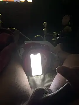 Snapshot of sukisnpaii chatting on March 26, 12:11 pm sukisnpaii online show from March 26, 12:11 pm