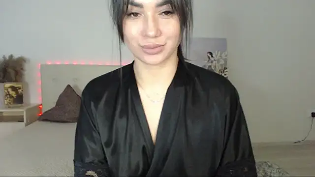 RoxannePure online show from February 21, 8:40 am