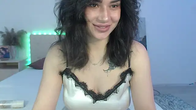 RoxannePure online show from April 2, 4:21 am