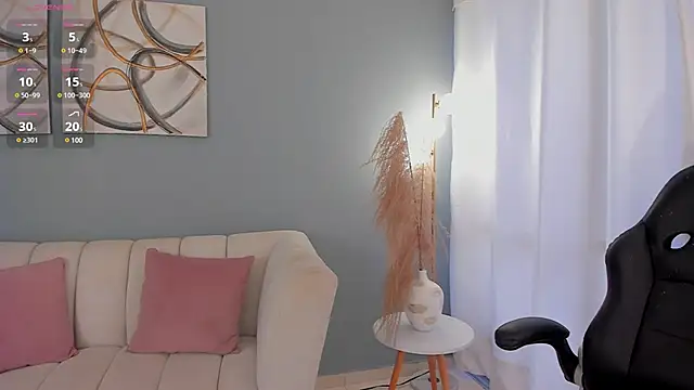 Snapshot of BrookeMiller chatting on January 27, 6:31 pm BrookeMiller online show from January 27, 6:31 pm