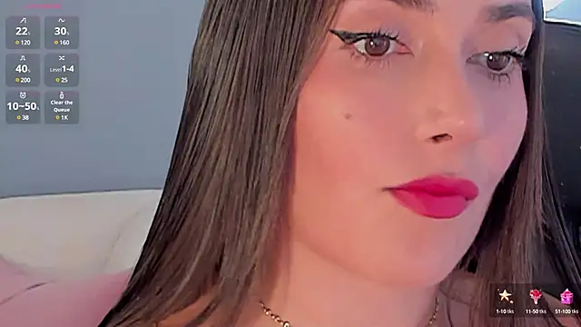 Snapshot of BrookeMiller chatting on February 14, 9:43 pm BrookeMiller online show from February 14, 9:43 pm