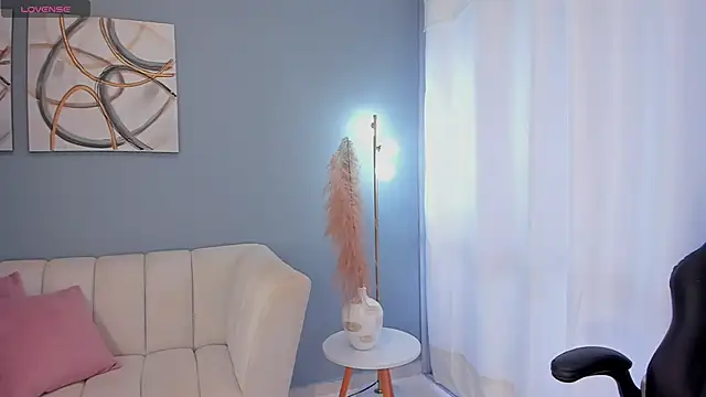 Snapshot of BrookeMiller chatting on March 16, 6:34 pm BrookeMiller online show from March 16, 6:34 pm