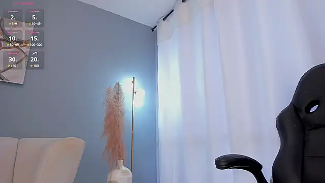 Snapshot of BrookeMiller chatting on March 16, 9:37 pm BrookeMiller online show from March 16, 9:37 pm