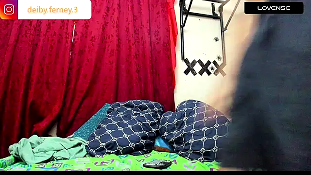 davidlatin66 online show from December 13, 6:10 am