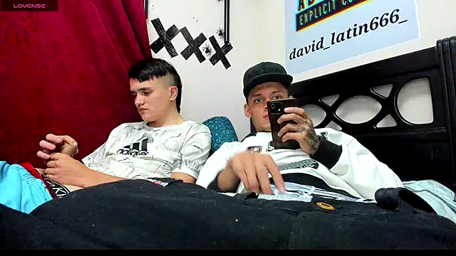 davidlatin66 online show from January 22, 5:59 am