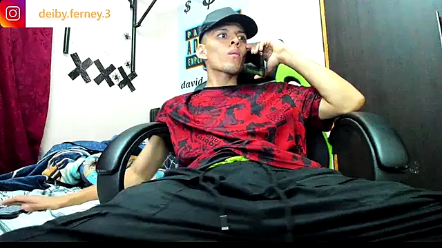 davidlatin66 online show from January 28, 2:21 am