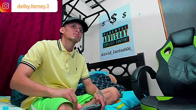 davidlatin66 online show from February 27, 2:32 am