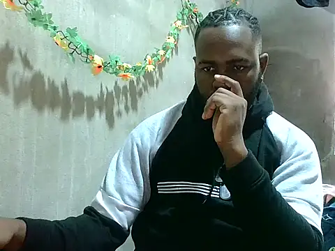 2ocmaxi online show from February 9, 6:45 pm