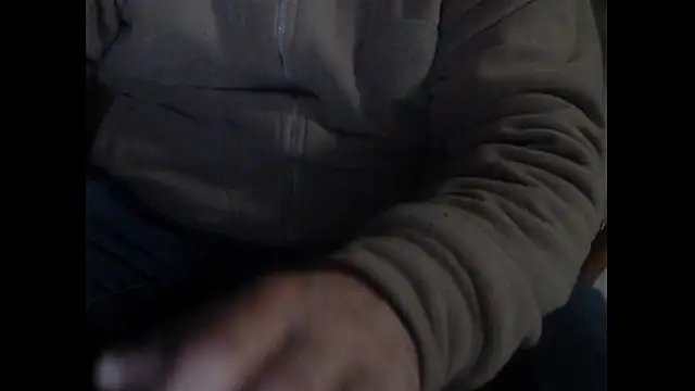 Snapshot of masculine_bear_daddy chatting on December 29, 6:05 pm masculine bear daddy online show from December 29, 6:05 pm