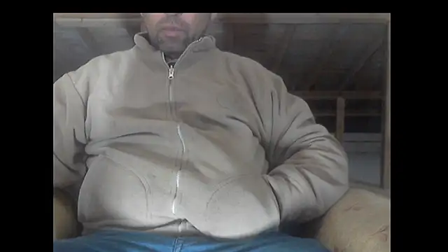 Snapshot of masculine_bear_daddy chatting on January 8, 5:37 pm masculine bear daddy online show from January 8, 5:37 pm